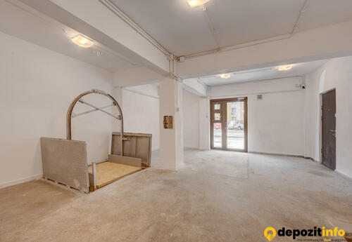 Depozite de închiriat în Spatiu comercial Bd. Chisinau - 340 mp pt. depozitare/logistica/marketplace/magazin online/distributie