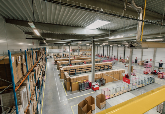 Packeta România deschide un centru logistic de top în Oradea, consolidând orașul ca hub strategic pentru e-commerce și distribuție regională