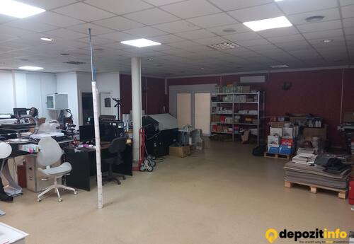 Depozite de închiriat în Spatiu comercial pentru inchiriere